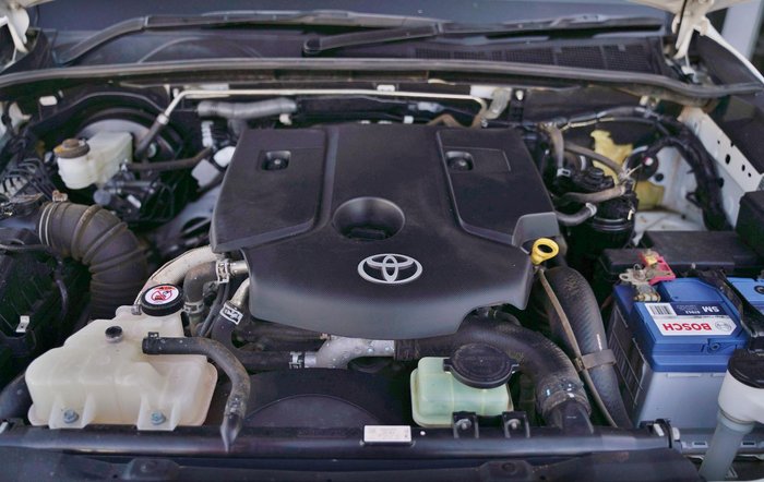 2017 Toyota Hilux SR