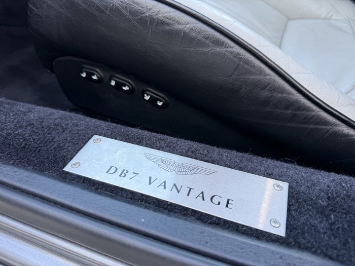 2003 Aston Martin DB7 Vantage