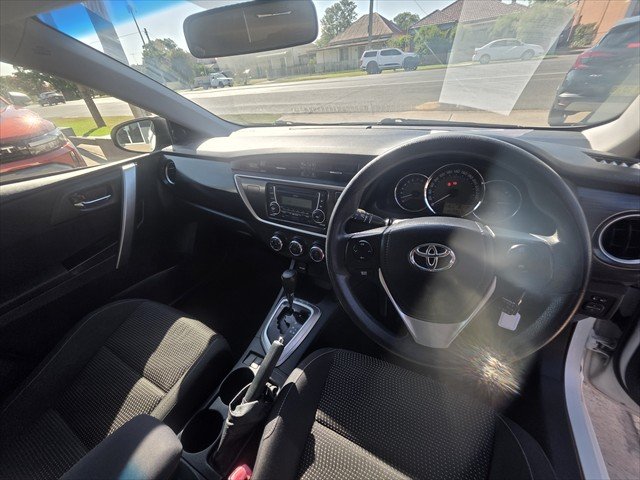 2014 TOYOTA COROLLA ZRE182R ASCENT 1.8L 4Cyl MULTI POINT F/INJ CVT AUTO 7 SP SEQUENTIAL 5D HATCHBACK White