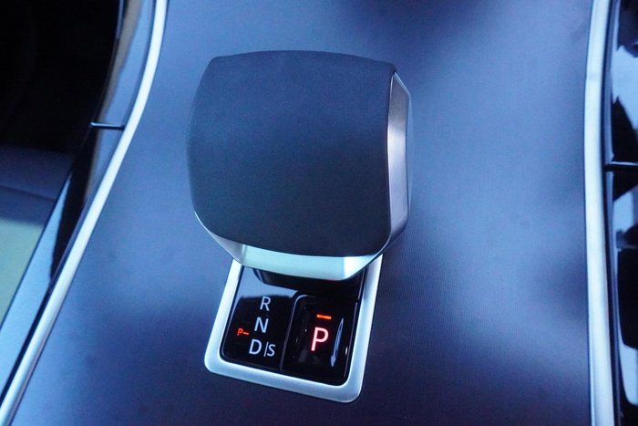 2025 Land Rover Range Rover Evoque P250 Dynamic SE