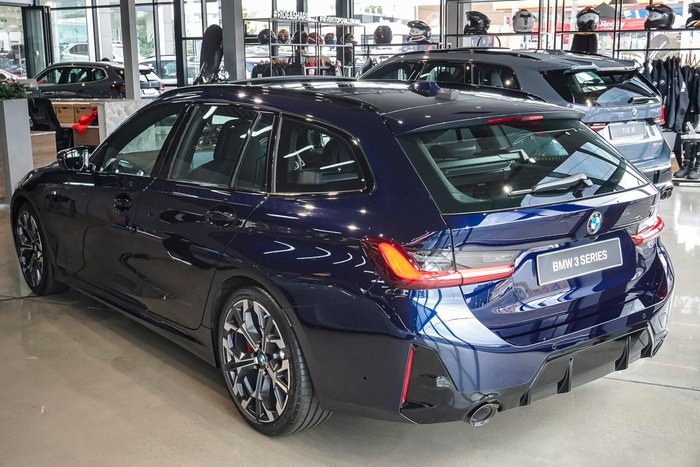 2025 BMW 3 Series 330i M Sport