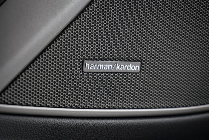 2025 BMW 3 Series 330i M Sport