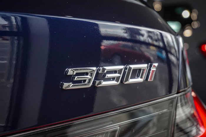 2025 BMW 3 Series 330i M Sport