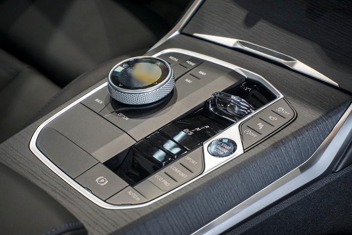 2025 BMW 3 Series 330i M Sport