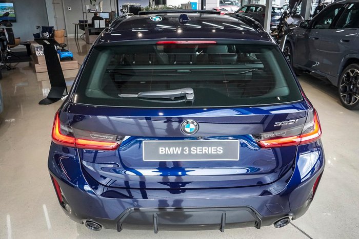 2025 BMW 3 Series 330i M Sport