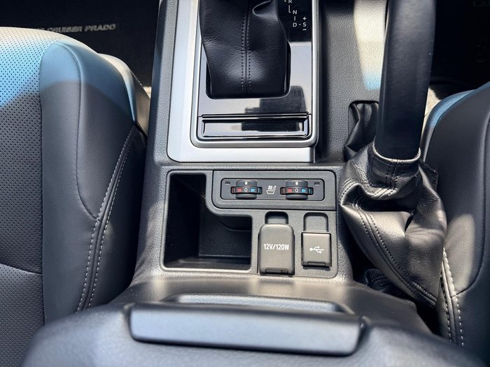 2021 Toyota Landcruiser Prado VX