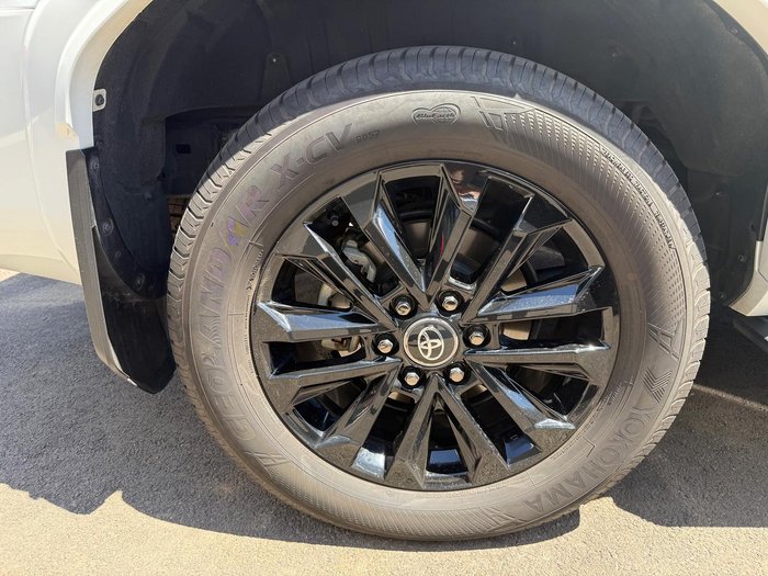 2025 Toyota Landcruiser Prado Kakadu