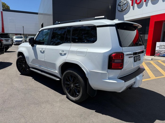 2025 Toyota Landcruiser Prado Kakadu