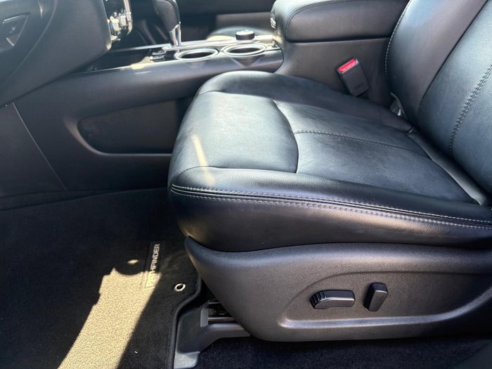 2019 Nissan Pathfinder ST-L