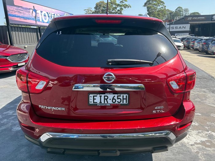 2019 Nissan Pathfinder ST-L