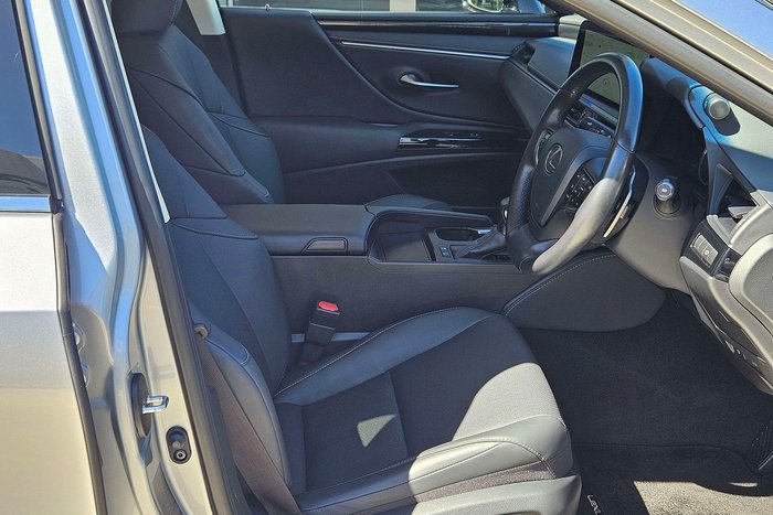 2024 Lexus ES ES300h Luxury