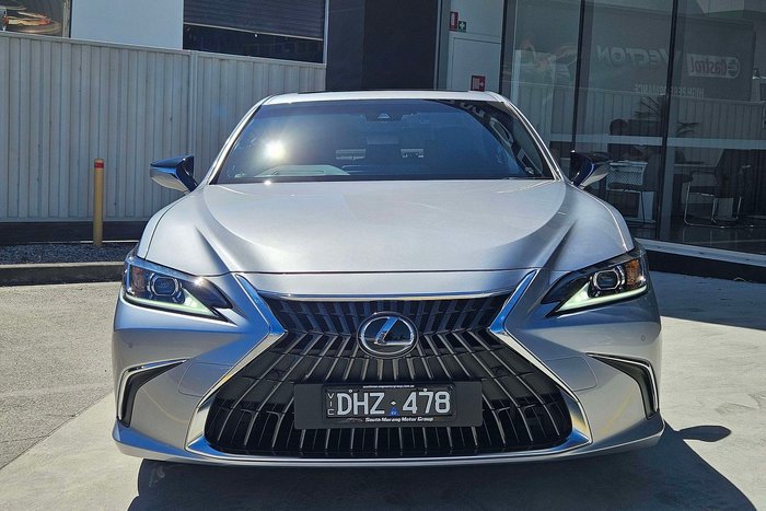 2024 Lexus ES ES300h Luxury
