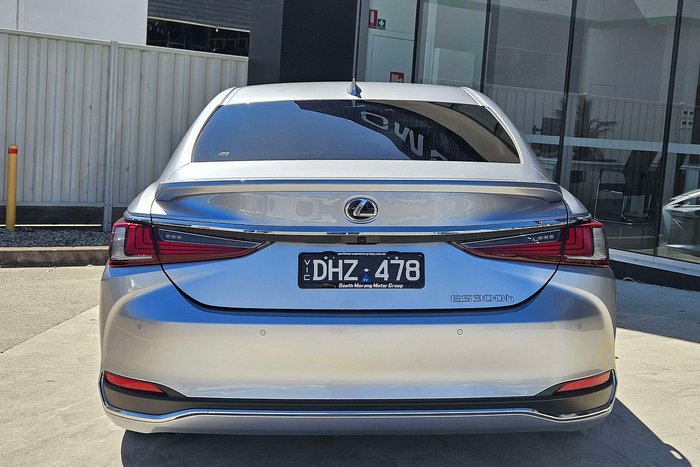 2024 Lexus ES ES300h Luxury