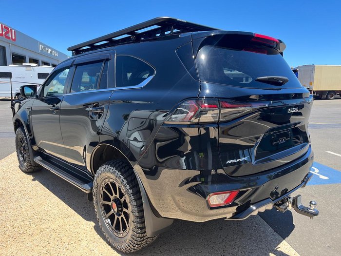 2025 Isuzu MU-X LS-T