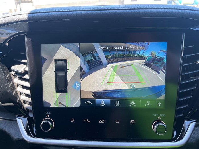 2025 Isuzu MU-X LS-T