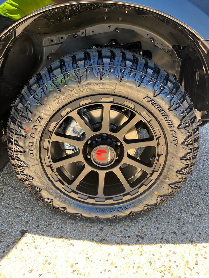 2025 Isuzu MU-X LS-T