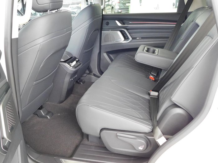 2025 LDV D90 Executive