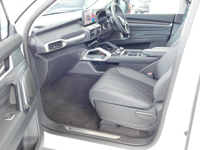 2025 LDV D90 Executive