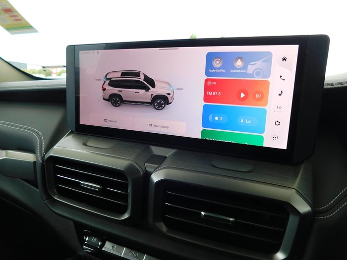 2025 LDV D90 Executive