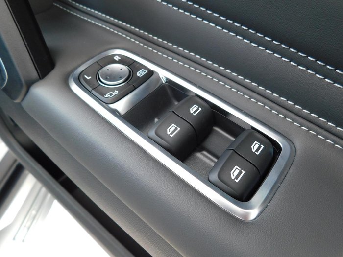 2025 LDV D90 Executive