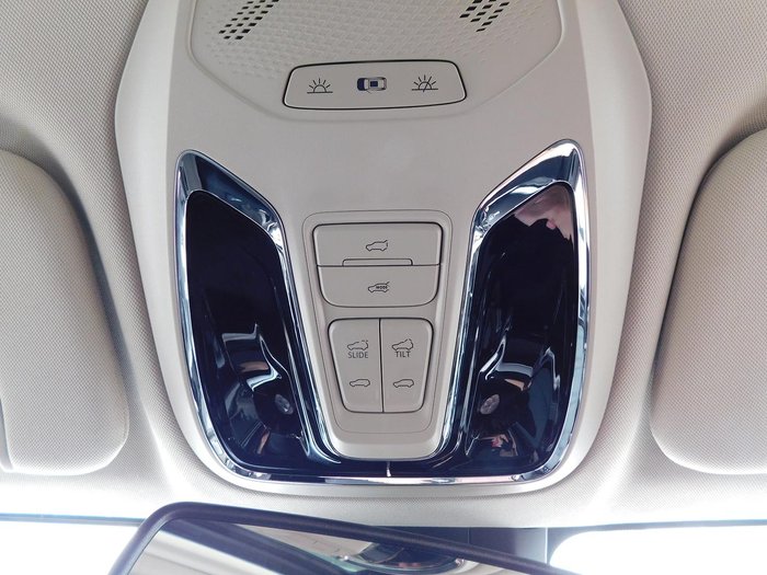 2025 LDV D90 Executive