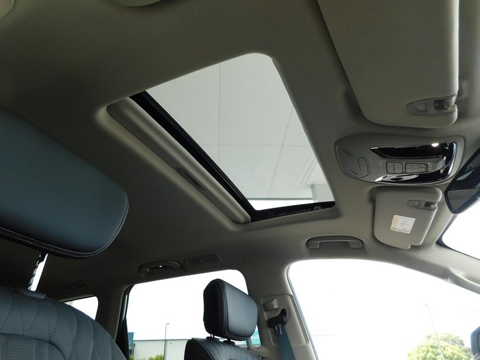 2025 LDV D90 Executive