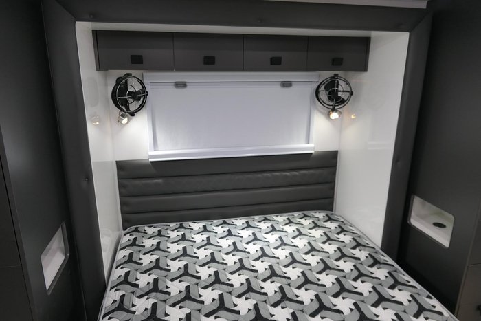 2024 Southern Cross Signature Series 22' Slide-Out