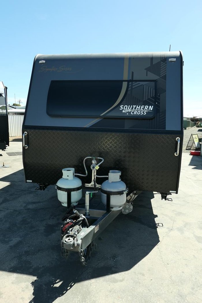 2024 Southern Cross Signature Series 22' Slide-Out