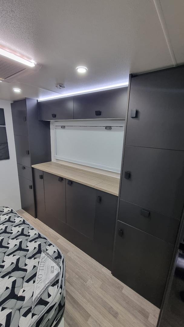 2023 Southern Cross Signature Series 22' Slide-Out