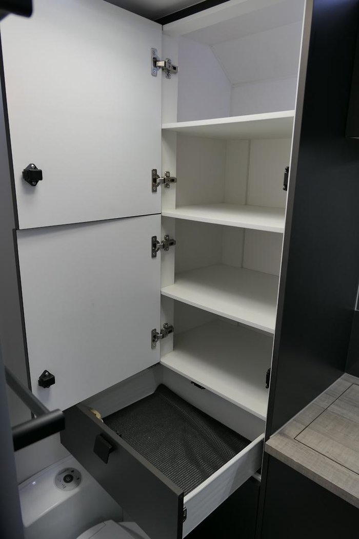 2024 Southern Cross Signature Series 22' Slide-Out