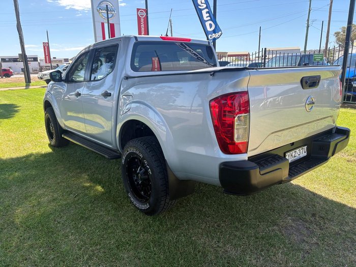 2022 Nissan Navara SL