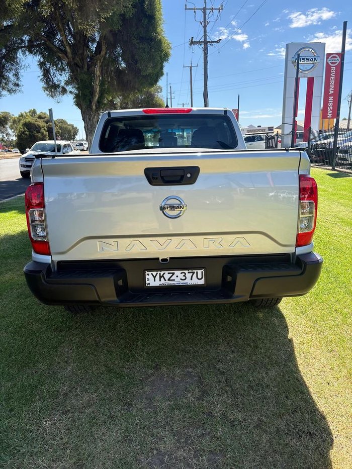 2022 Nissan Navara SL