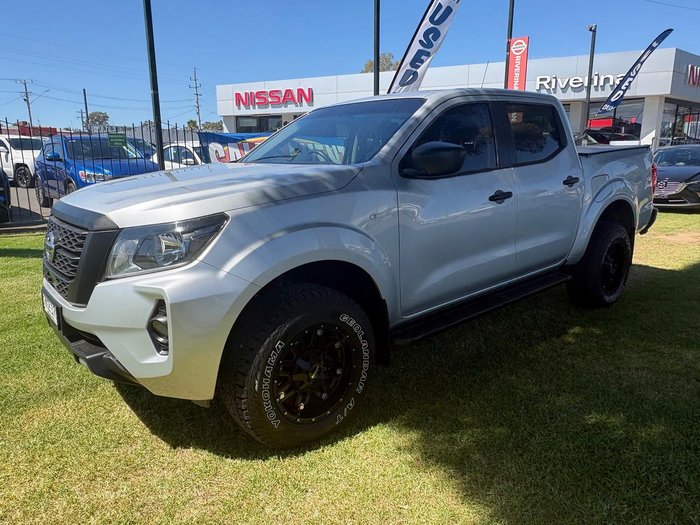 2022 Nissan Navara SL