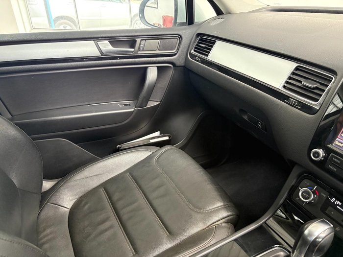 2012 Volkswagen Touareg 150TDI 7P MY12.5 Four Wheel Drive Cool Siver