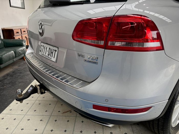 2012 Volkswagen Touareg 150TDI 7P MY12.5 Four Wheel Drive Cool Siver