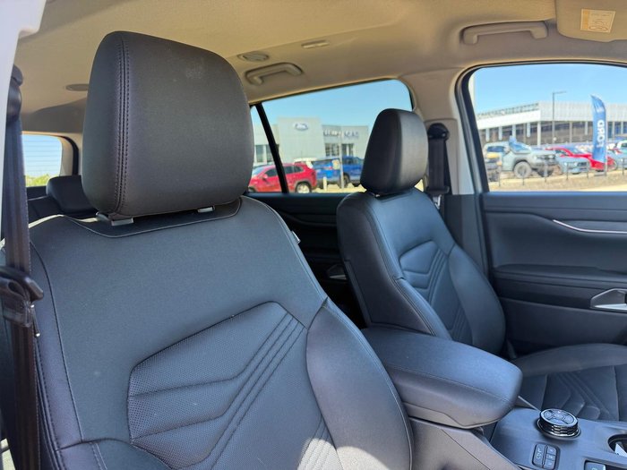 2025 Ford Everest Trend