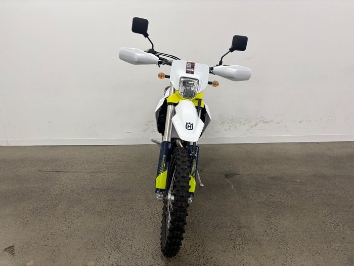 2025 Husqvarna 2025 Husqvarna 500CC FE501 White