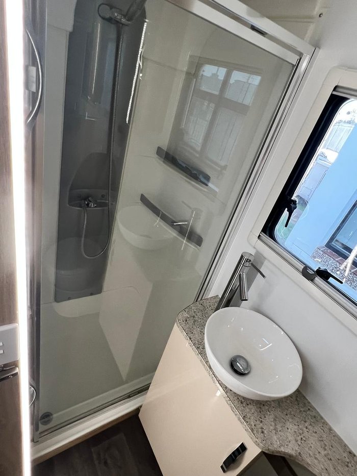 2019 Golf Tourer Bunk