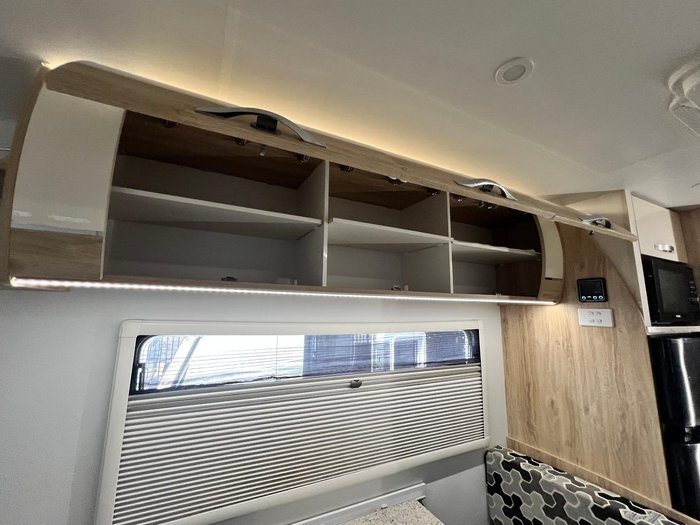 2019 Golf Tourer Bunk