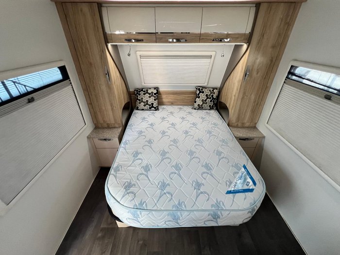 2019 Golf Tourer Bunk