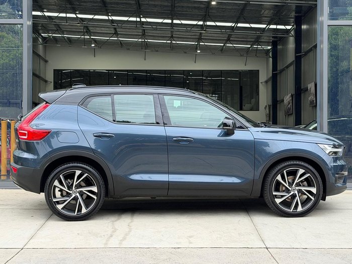 2021 Volvo XC40