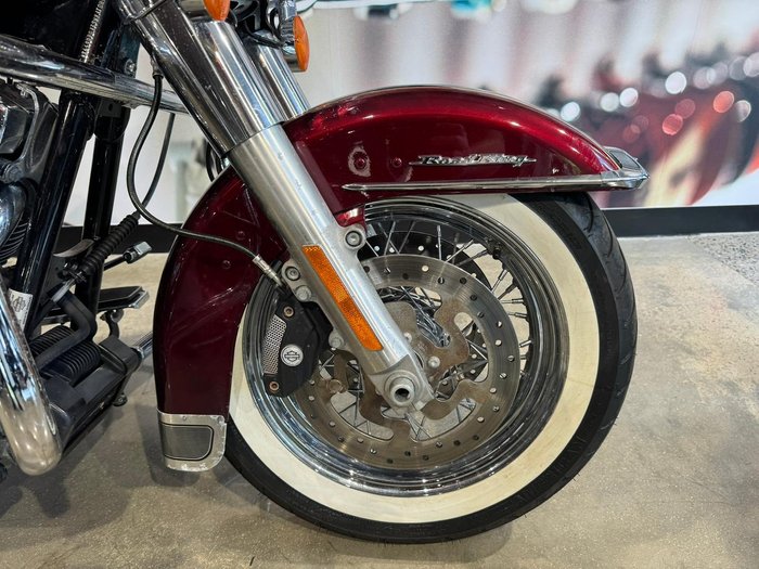 2015 Harley-Davidson Road King Classic 1690 (FLHRC) Touring Black