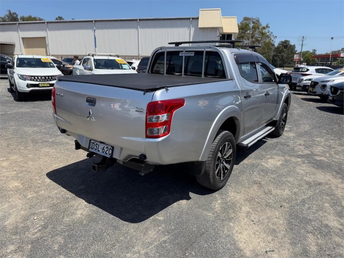 2015 MITSUBISHI TRITON GLX (4x4)