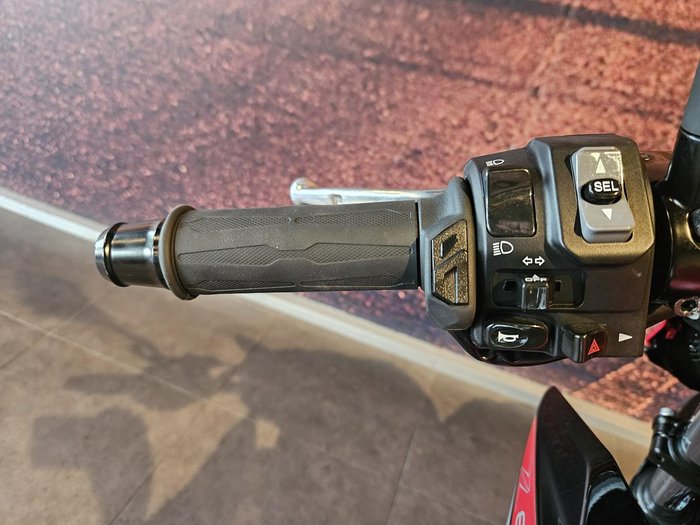 2024 Kawasaki Z650L (LAMS) Z Red