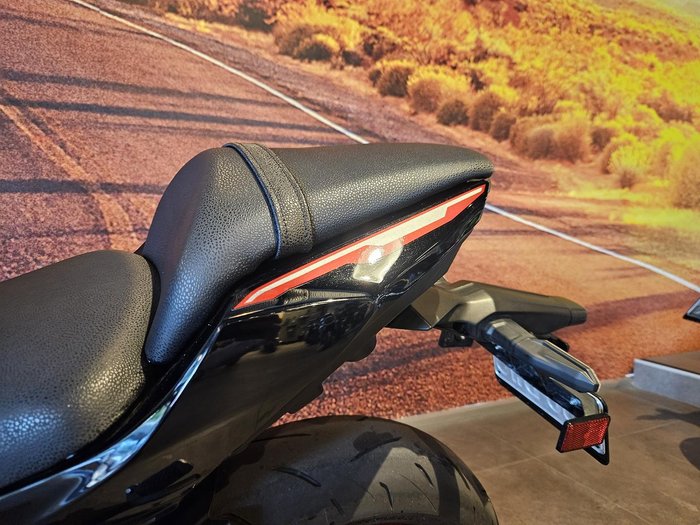 2024 Kawasaki Z650L (LAMS) Z Red