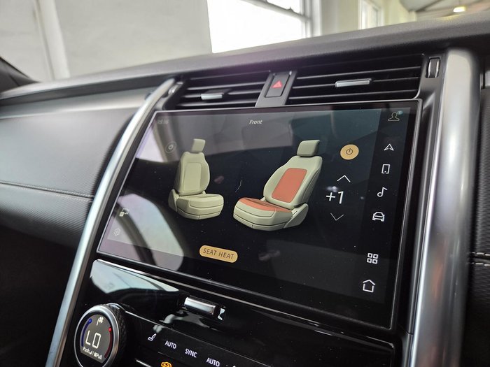 2022 Land Rover Discovery P360 R-Dynamic SE