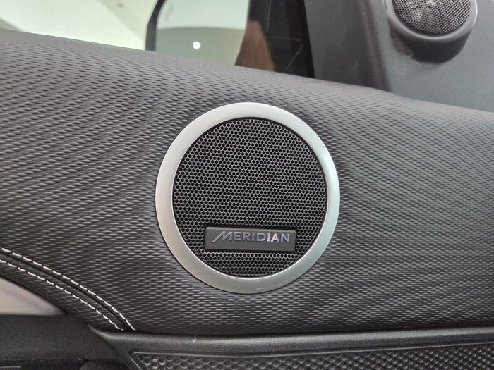 2022 Land Rover Discovery P360 R-Dynamic SE