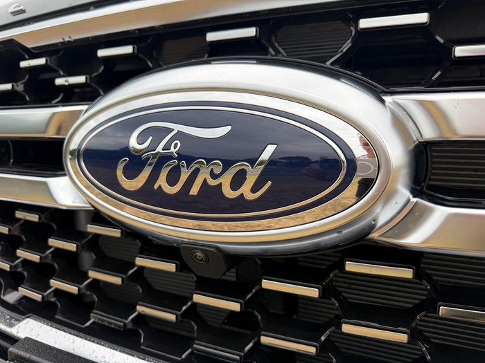 2026 Ford Everest Platinum