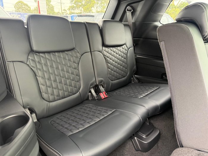 2026 Ford Everest Platinum