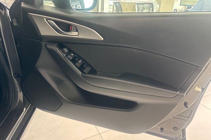 2018 Mazda 3 Maxx Sport